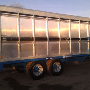 22' Cattle Box